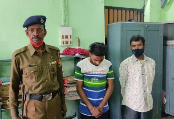 Two gamblers detained by Police with gambling equipment Two gamblers detained by Police with gambling equipment